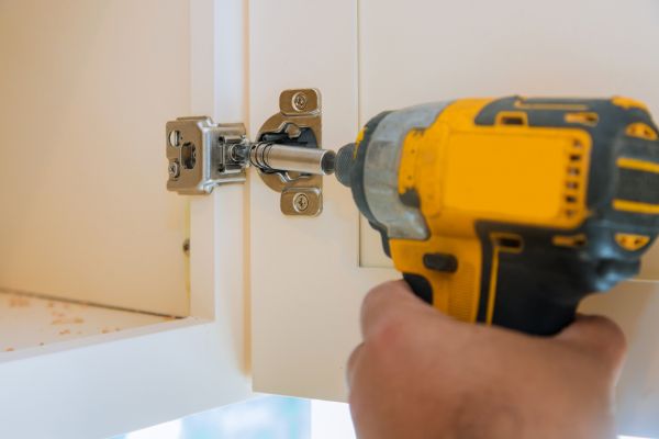 Cupboard Door Hinge Repair in Mesquite